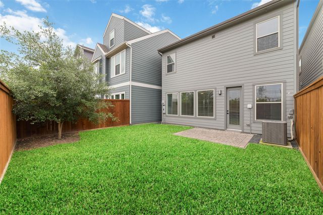 10974 Swang Link Drive, Houston, TX 77043