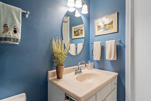 34 Danforth 34, Haverhill, MA 01830