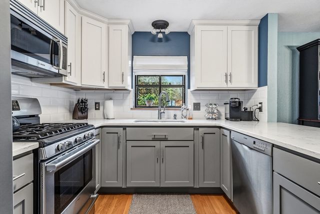 34 Danforth 34, Haverhill, MA 01830