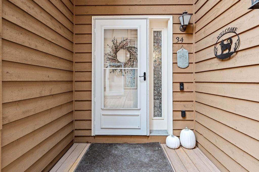 34 Danforth 34, Haverhill, MA 01830