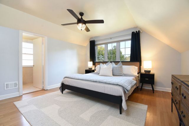 736 S Ashland Avenue, La Grange, IL 60525