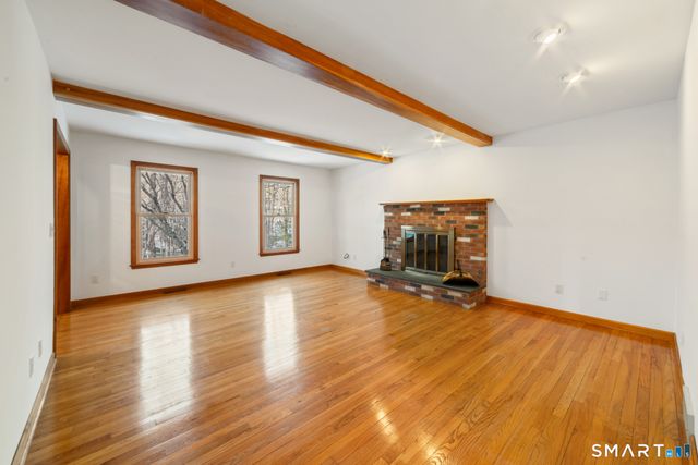 672 Old Waterbury Road, Southbury, CT 06488