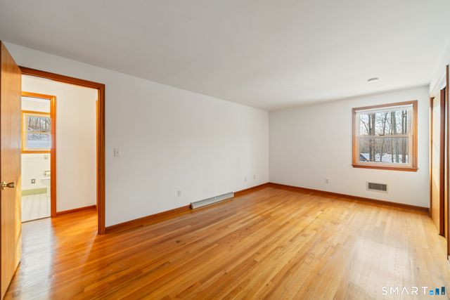 672 Old Waterbury Road, Southbury, CT 06488