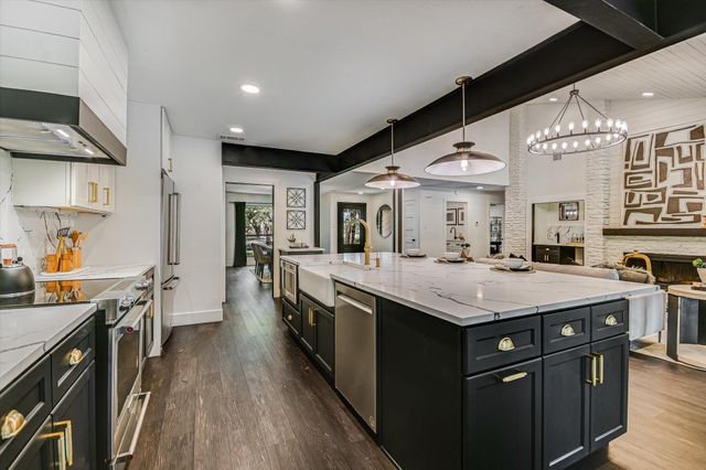 4717 Sam Bass RD, Round Rock, TX 78681