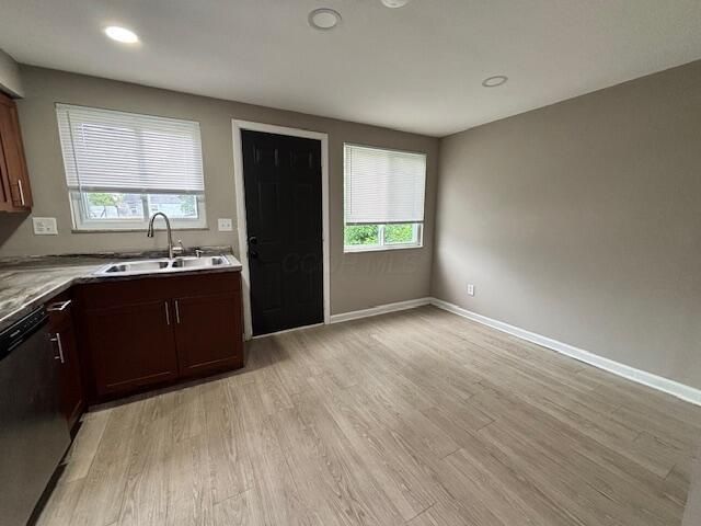 855 Oakland Park Avenue, Columbus, OH 43224