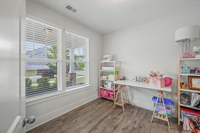 1054 Magnolia Warbler Way, Ravenel, SC 29470