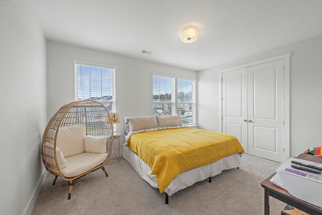 1054 Magnolia Warbler Way, Ravenel, SC 29470