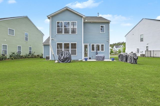 1054 Magnolia Warbler Way, Ravenel, SC 29470