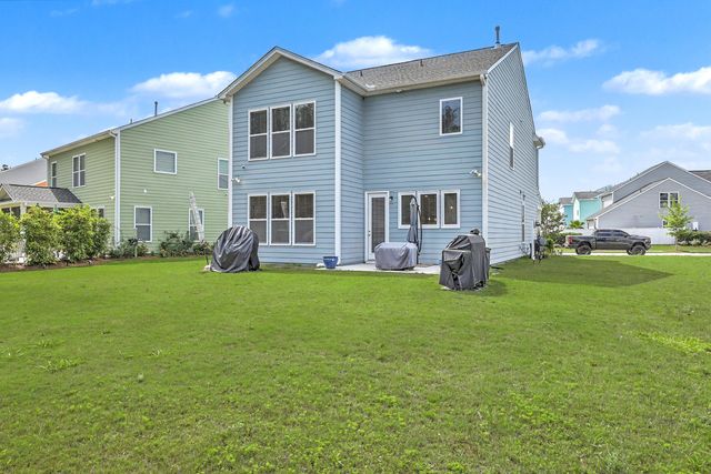 1054 Magnolia Warbler Way, Ravenel, SC 29470