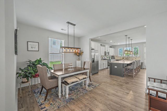 1054 Magnolia Warbler Way, Ravenel, SC 29470