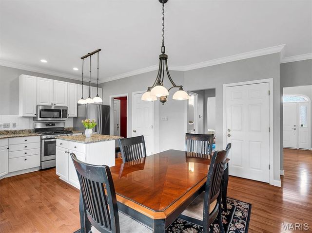 205 Harbour Pointe Drive, Wildwood, MO 63040