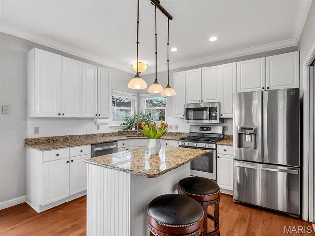 205 Harbour Pointe Drive, Wildwood, MO 63040