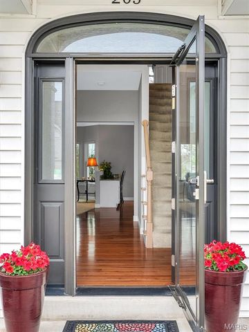 205 Harbour Pointe Drive, Wildwood, MO 63040