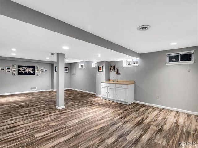 205 Harbour Pointe Drive, Wildwood, MO 63040