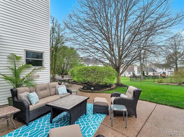 205 Harbour Pointe Drive, Wildwood, MO 63040