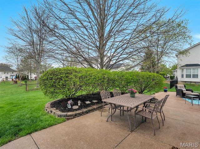 205 Harbour Pointe Drive, Wildwood, MO 63040