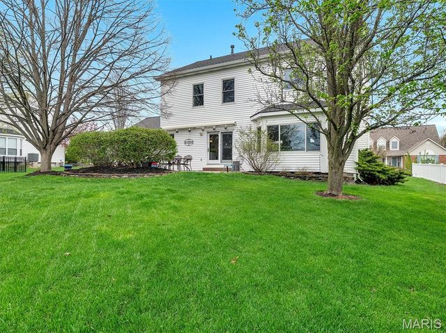 205 Harbour Pointe Drive, Wildwood, MO 63040