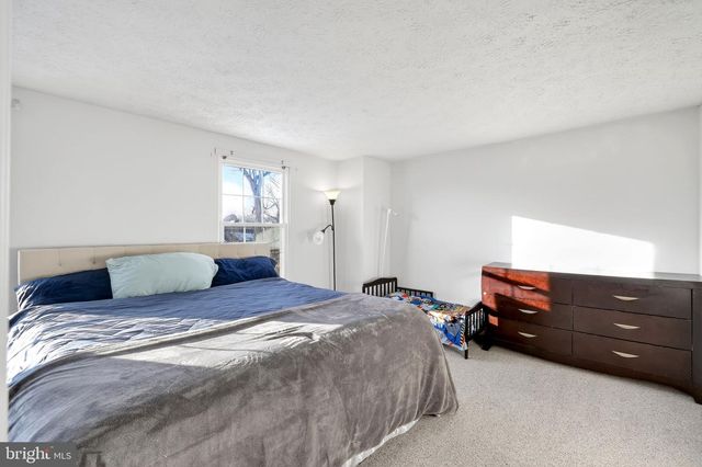 15400 NEMAN DR, Bowie, MD 20716