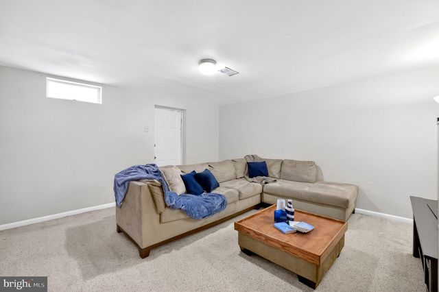 15400 NEMAN DR, Bowie, MD 20716