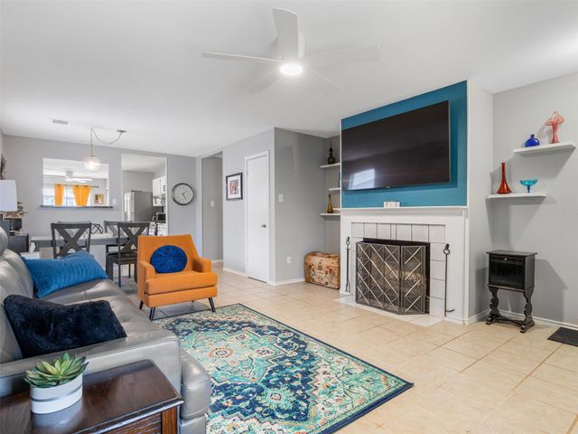 1104 Laurelleaf DR, Pflugerville, TX 78660