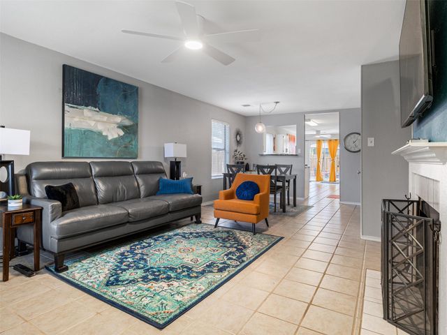 1104 Laurelleaf DR, Pflugerville, TX 78660