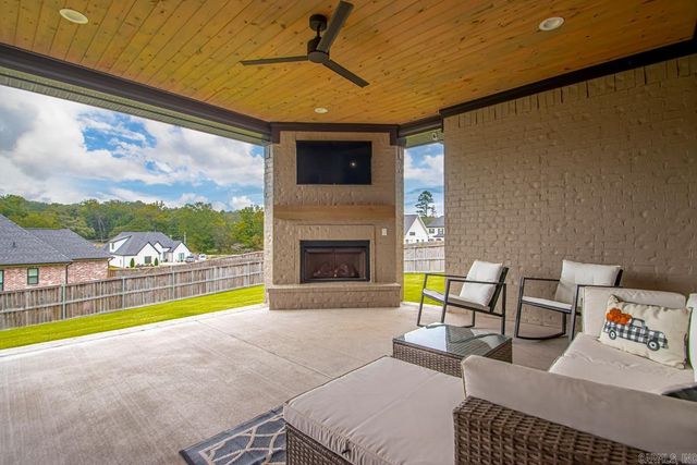 838 Belle Grove Loop, Benton, AR 72019