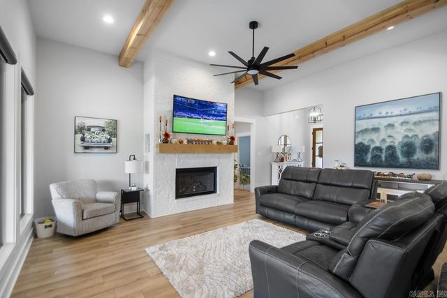 838 Belle Grove Loop, Benton, AR 72019