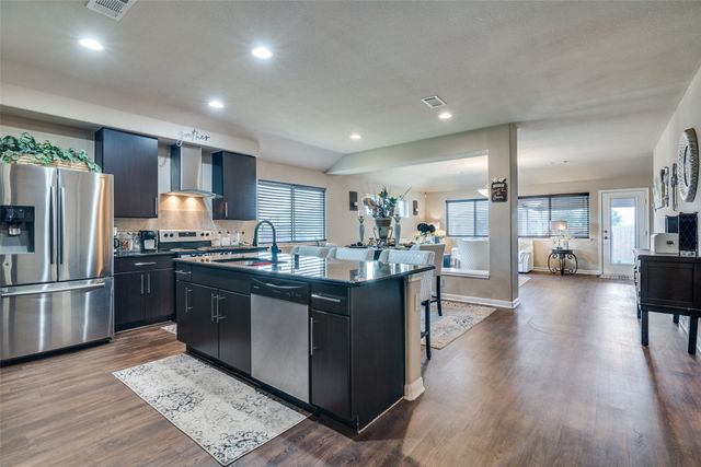 2101 Long Forest Road, Forney, TX 75126