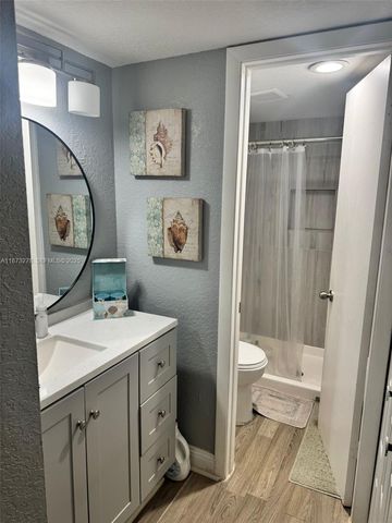 10332 Sunrise Lakes Boulevard 106, Sunrise, FL 33322