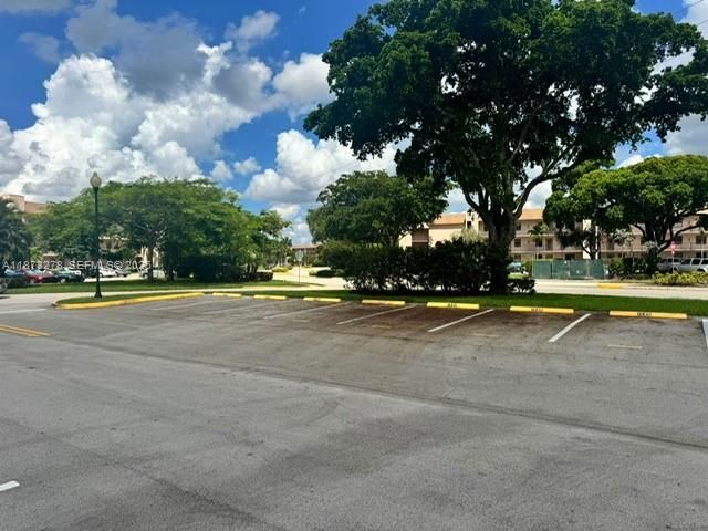 10332 Sunrise Lakes Boulevard 106, Sunrise, FL 33322
