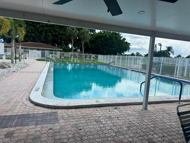 10332 Sunrise Lakes Boulevard 106, Sunrise, FL 33322