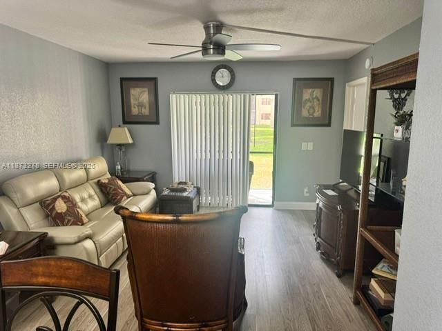 10332 Sunrise Lakes Boulevard 106, Sunrise, FL 33322