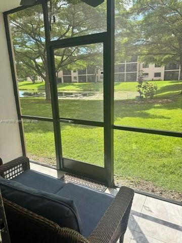 10332 Sunrise Lakes Boulevard 106, Sunrise, FL 33322