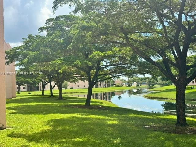 10332 Sunrise Lakes Boulevard 106, Sunrise, FL 33322