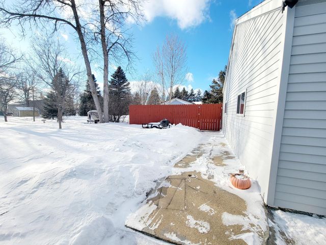 215 3rd Street NW, Wadena, MN 56482