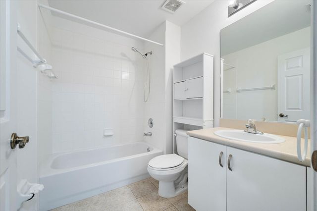 2030 NW 99th Way, Sunrise, FL 33322