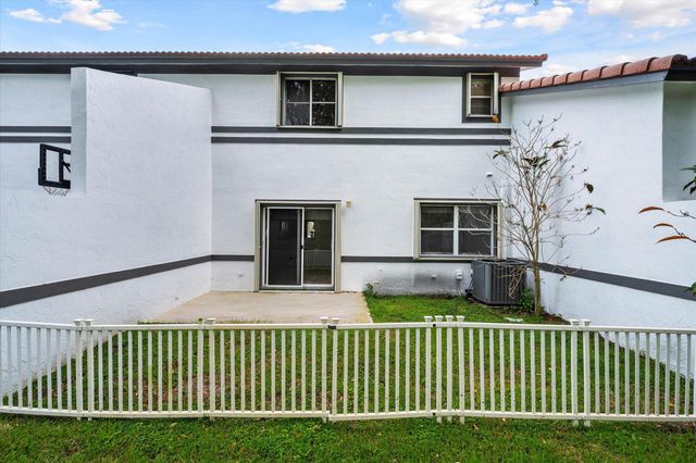 2030 NW 99th Way, Sunrise, FL 33322