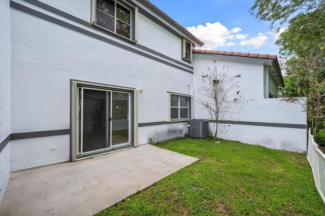 2030 NW 99th Way, Sunrise, FL 33322