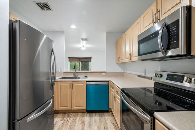 2030 NW 99th Way, Sunrise, FL 33322