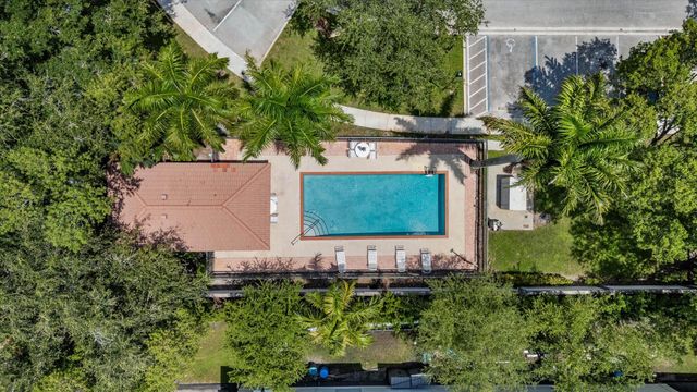 2030 NW 99th Way, Sunrise, FL 33322