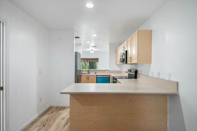 2030 NW 99th Way, Sunrise, FL 33322