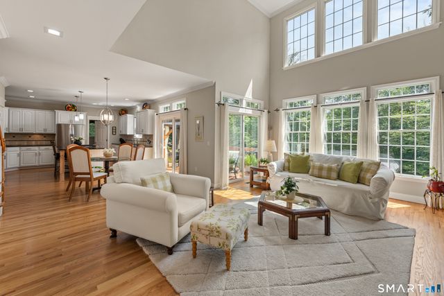 105 Lake Ridge Road, Southbury, CT 06488