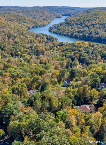 105 Lake Ridge Road, Southbury, CT 06488