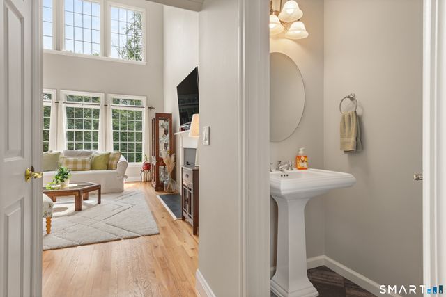 105 Lake Ridge Road, Southbury, CT 06488