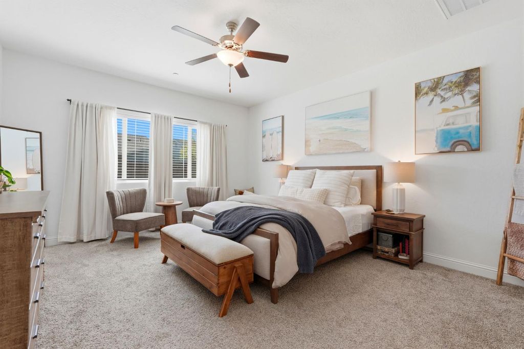 Image 34 of property listing at 2587 W Heather Lane, Hanford, CA 93230