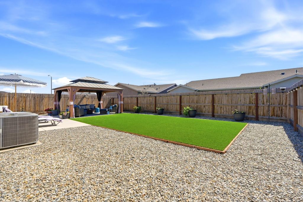 Image 46 of property listing at 2587 W Heather Lane, Hanford, CA 93230