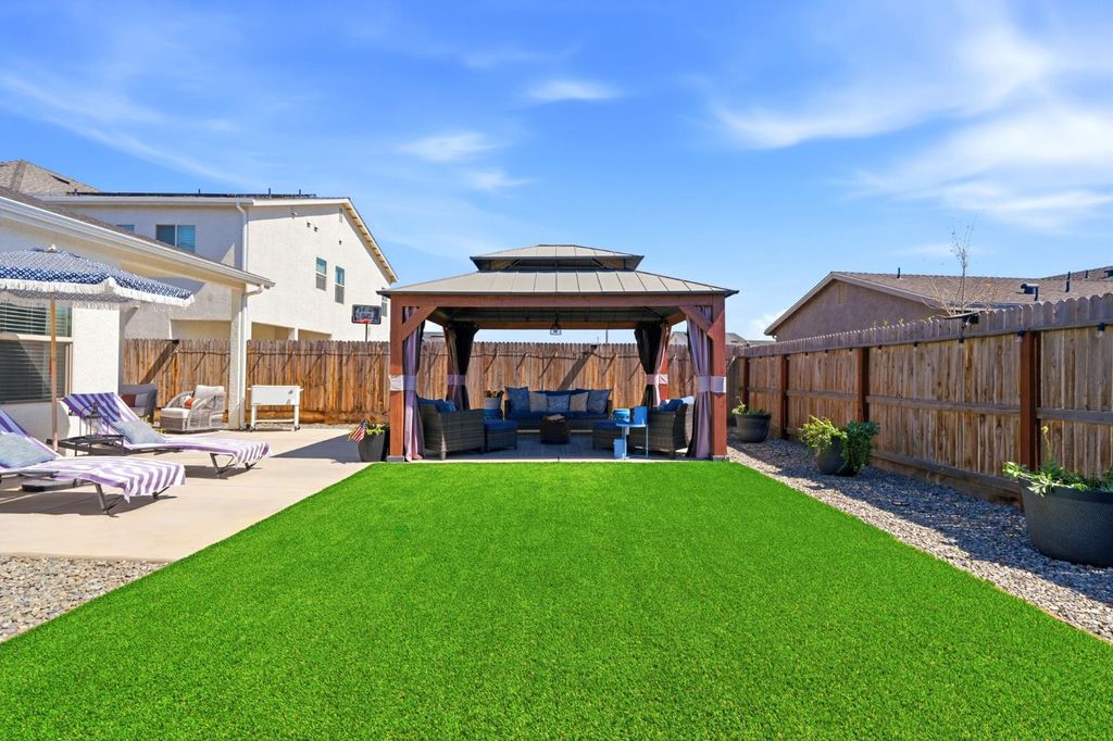 Image 49 of property listing at 2587 W Heather Lane, Hanford, CA 93230