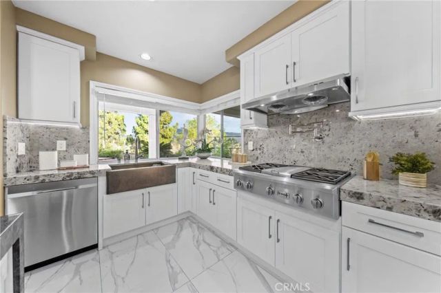 27880 Mount Whitney, Yorba Linda, CA 92887