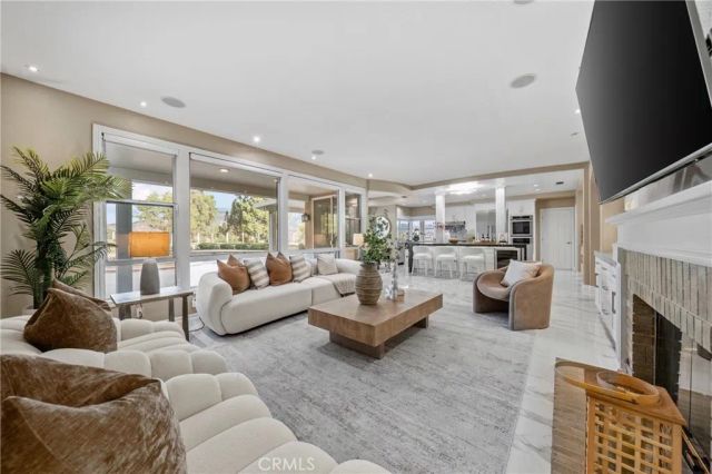 27880 Mount Whitney, Yorba Linda, CA 92887