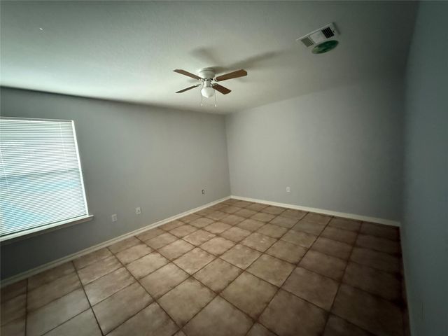 311 Kansas Street, Bacliff, TX 77518